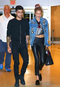 FOTO: Kencan, Zayn Malik & Gigi Hadid Gandengan Tangan Mesra
