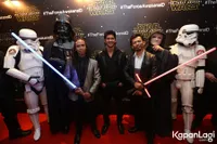 FOTO: Keren! Trio THE RAID Kompak Main Bareng di 'STAR WARS' 