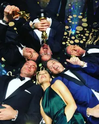 FOTO: Keseruan di Balik Megahnya Oscar 2016, Selfie Heboh & Gila!