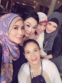 FOTO: Ketika Artis 90an Reuni, Arisan Ala Sosialita Para Hot Mom