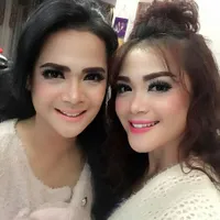 FOTO: Ketika Sheza dan Shezy Idris Foto Bareng, Sulit Dibedakan!