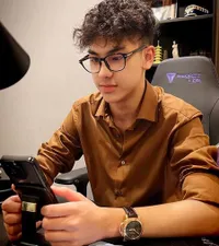 Foto Khayru Anak Ganteng Gunawan yang Udah Mulai Belajar Kerja, Rambut Kritingnya Bikin Tambah Manis