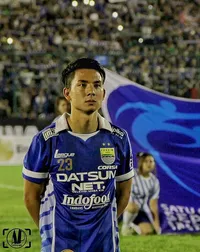 FOTO: Kim Kurniawan, Pesepakbola Ganteng & Adik Jennifer Bachdim 