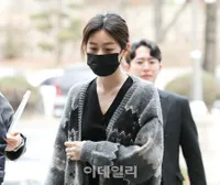 Foto Kim Sae Ron Hadiri Persidangan Kasus Berkendara Sambil Mabuk, Wajah Terlihat Kusut dan Tak Segar