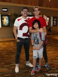 FOTO: Kompak! Ferry dan Raoul Salim Hadiri Screening Film Brandon
