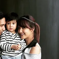 FOTO: Kompaknya Ryan Delon-Shareena Gunawan Bareng Anak, Seru!