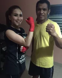 FOTO: Lagi Ngetren, Ini Dia Sederet Artis Yang Ikutan Thai Boxing