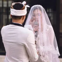 [Foto] Lama Tak Muncul, Yenny AFI 1 Resmi Menikah Dengan Tom Syen