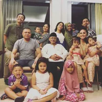 FOTO: Lebaran Keluarga Krisdayanti, Dari Bali Sampai Timor Leste
