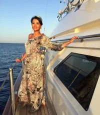 FOTO: Liburan Eksotis ke Italia, Farah Quinn Naik Yacth Mewah