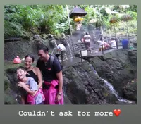 FOTO: Liburan ke Bali, Janisa Pradja Dekat Sama Anak Mike Lewis