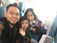 FOTO: Liburan ke Singapura, Ini Keseruan Astrid Bersama Keluarga