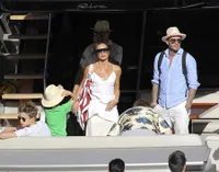 FOTO: Liburan Keluarga Beckham di Prancis, Harper Lucu Banget!