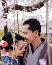FOTO: Liburan Romantis Andien & Suami di Jepang, Bikin Baper Abis