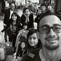 FOTO: Liburan Seru Keluarga Mona Ratuliu & Elsa Mayori di Jepang