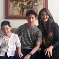 FOTO Liburan Seru Tamara Bleszynski Ajak Rassya & Kenzo ke Jepang