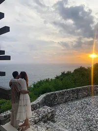 FOTO Liburan Tahun Baru Keluarga Sonam Kapoor, Fun Keliling Bali