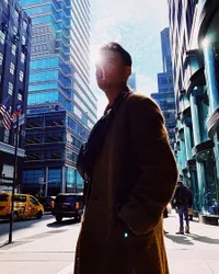 FOTO Liburan Terakhir Ashraf Sinclair dan BCL, Ciuman Hangat dan Mesra di Tengah Dinginnya New York