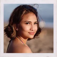 FOTO: Liburan Vanessa Angel di Bali, Cantik Dengan Kulit Tan