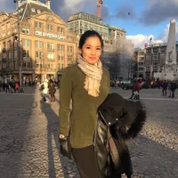 FOTO: Main Salju, 3 Artis Cantik Liburan Bareng di Islandia