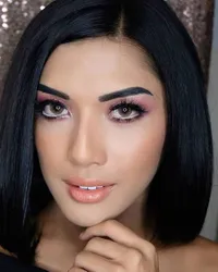 FOTO: Makin Cantik & Feminin, Pesona Millendaru Bikin Gagal Fokus