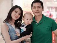 FOTO: Manis! Bikin Baper, Ini Momen Romantis Donita & Adi Nugroho