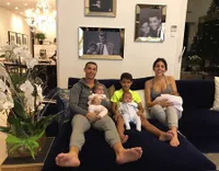 FOTO: Masak - Mesra Bareng Pacar, Kebiasaan Seleb Saat di Rumah