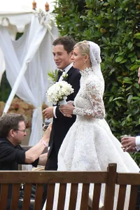 FOTO: Megah & Romantis! Pernikahan Nicky Hilton Bak Royal Wedding