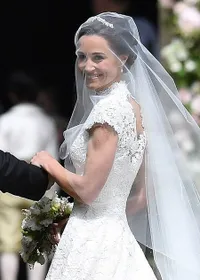 [FOTO] Megahnya Gaun Pernikahan Pippa Middleton, Cantik Elegan!