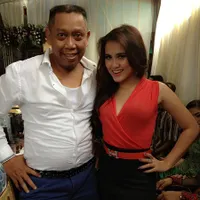 Foto Meggie Diaz, Pedangdut Seksi Yang Kabarnya Dekat Tukul