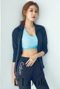 FOTO Mempesona! Sooyoung SNSD Pamerkan Tubuh Lentur di Pemotretan