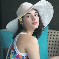 FOTO: Memukau! Feminin & Stylish, Ini Pesona Cantik Chelsea Islan