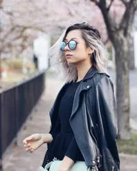 FOTO: Mendadak Biru, Rambut Baru Jennifer Bachdim Makin Hits