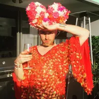 FOTO: Mendadak Girly, Ini Gaya Sam Smith Yang Makin Genit & Lucu