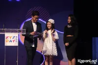 FOTO: Momen Arief Muhammad Terima Penghargaan XYZ Creator Award