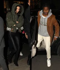 FOTO Momen Candid Kemesraan Kendall Jenner & A$AP Rocky, So Sweet