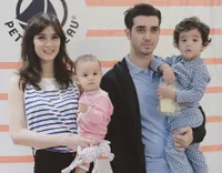 FOTO Momen Manis & Hangat Keluarga Fachri Albar & Renata Kusmanto