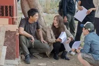 FOTO: Momen Manis Lee Seung Gi & Suzy yang Serasi & Romantis saat Syuting 'VAGABOND'