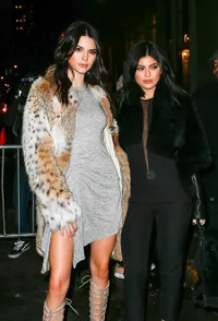 FOTO: Momen Memalukan Saat Kendall Jenner Alami Bencana Fashion