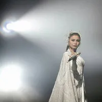 FOTO: Momen Penting Rossa di Konser Journey of 21 Dazzling Years