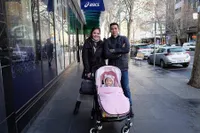 FOTO: Ncus Baby Sitter Anak Nindy Ikut Liburan Seru di Australia