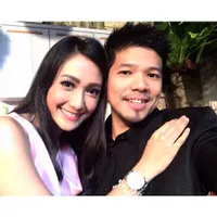 FOTO Nikah Hampir 8 Tahun, Intip Mesranya Artika Sari Devi - Baim