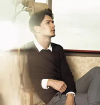 FOTO: OOTD Dimas Beck, Ganteng & Stylish Bikin Cewek Tergila-Gila
