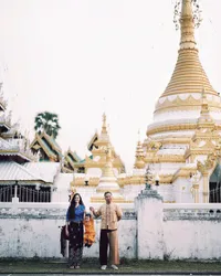 FOTO: OOTD Keren Hot Mom Sabai Morscheck Saat Liburan ke Thailand