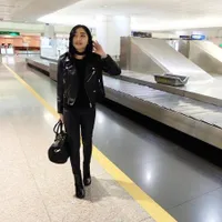 Foto OOTD Street Fashion Rinni Wulandari di Taiwan, Cantik Modern