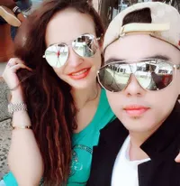 FOTO: Pakai Bikini di Pantai, Cynthiara Alona Pamer Pacar Baru?