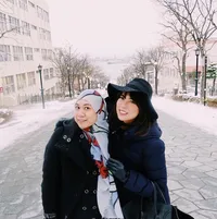 FOTO: Pakai Kimono & Nikmati Salju, Gaya Fitrop Liburan di Jepang