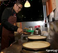 FOTO: Pangky Suwito 'Panji Manusia Milenium' Saat Jualan Martabak