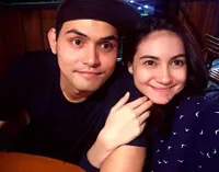 FOTO: Peluk - Cium Manis, Kemesraan Alessia Cestaro & Calon Suami