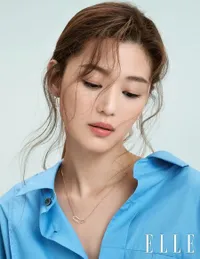 FOTO: Pemotretan Jun Ji Hyun Bersama Elle, Cantik dan Berkelas